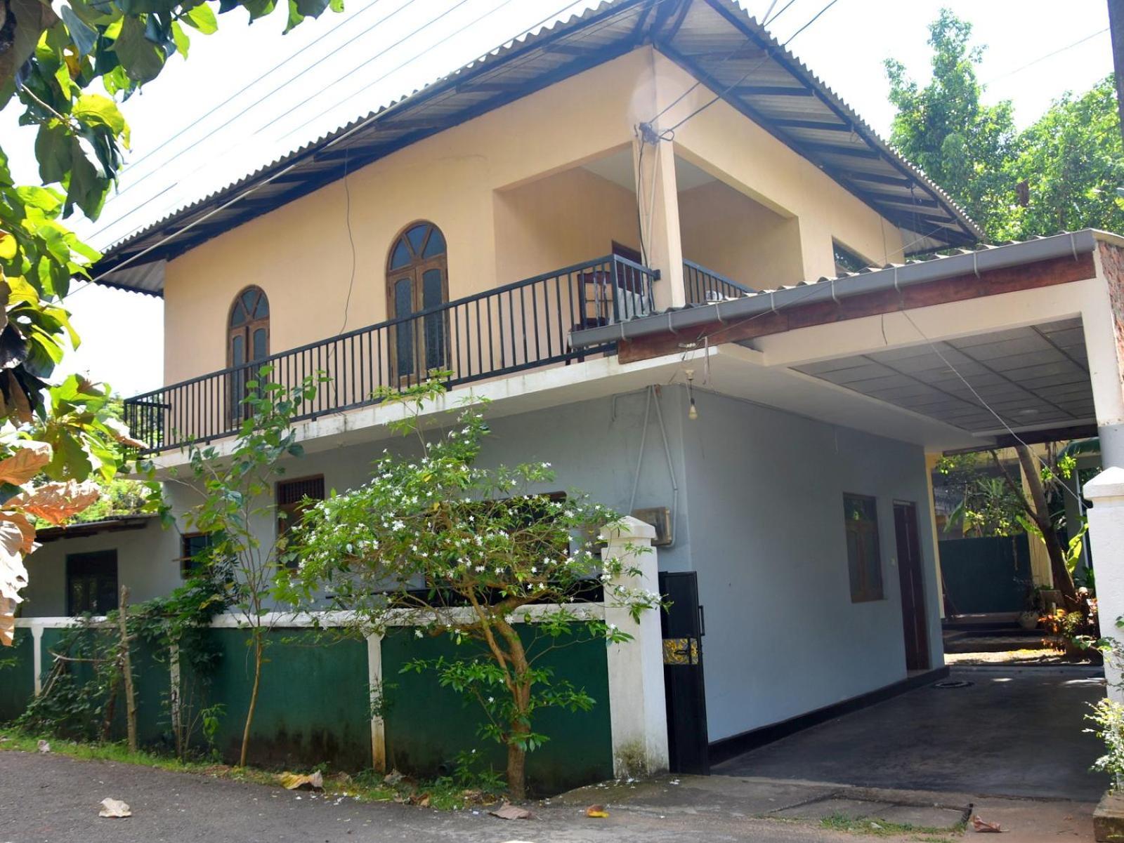 Dulina Holiday Home 阿努拉德普勒 外观 照片